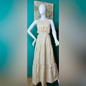 Forever 21 BOHO Halter Cut Out Maxi Dress in Cream Color. Size Medium NWT